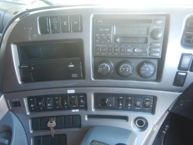 NISSAN DIESEL QUON 2013 Image 31