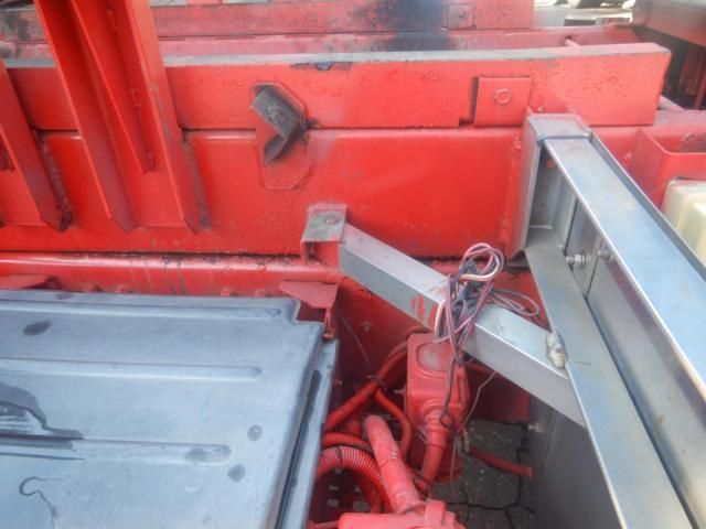 NISSAN DIESEL QUON 2013 Image 31