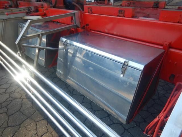 NISSAN DIESEL QUON 2013 Image 31