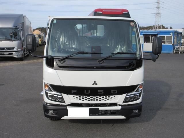 MITSUBISHI CANTER 2025 Image 31