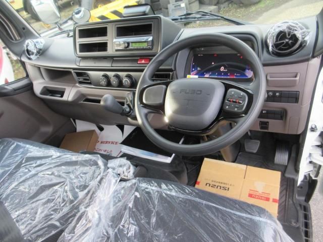 MITSUBISHI CANTER 2025 Image 31