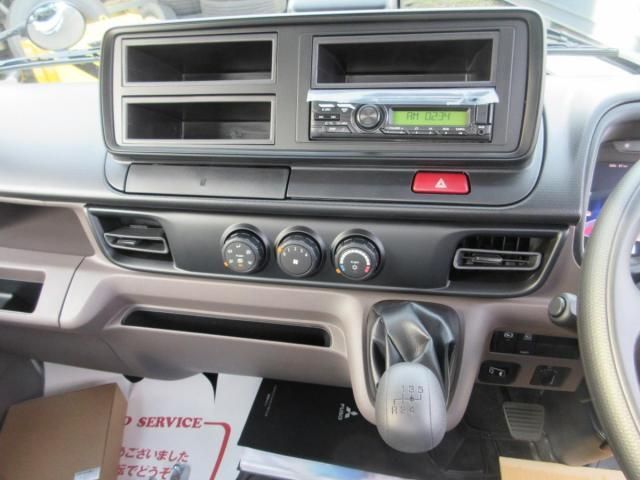 MITSUBISHI CANTER 2025 Image 31