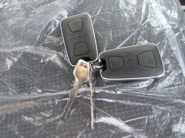 MITSUBISHI CANTER 2025 Image 31