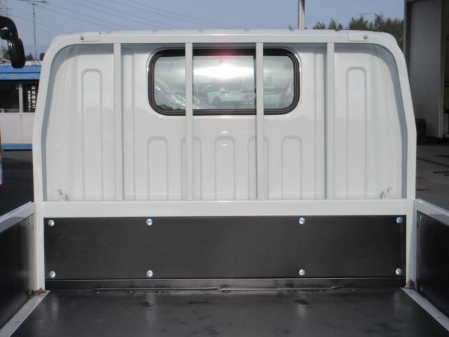 MITSUBISHI CANTER 2025 Image 31