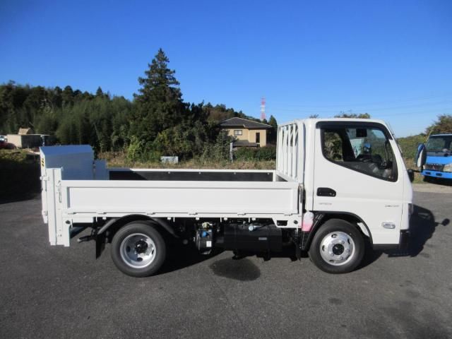MITSUBISHI CANTER 2025 Image 31