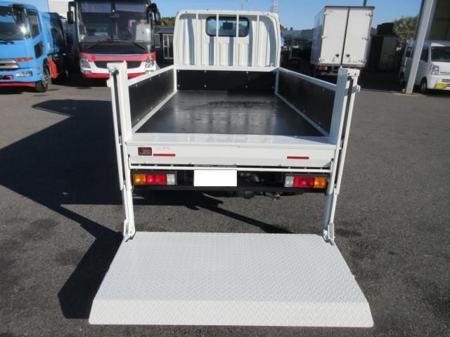 MITSUBISHI CANTER 2025 Image 31
