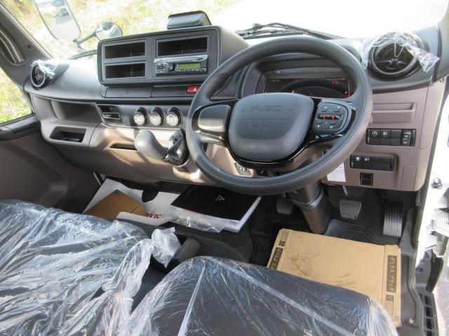 MITSUBISHI CANTER 2025 Image 31