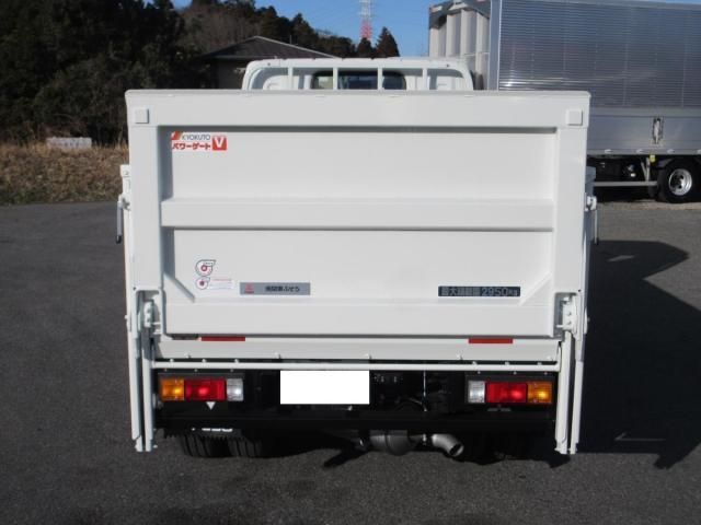 MITSUBISHI CANTER 2025 Image 31
