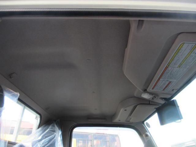 MITSUBISHI CANTER 2025 Image 31