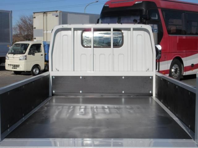 MITSUBISHI CANTER 2025 Image 31