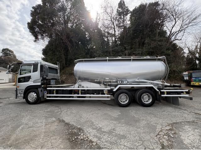 NISSAN DIESEL QUON 2014 Image 31