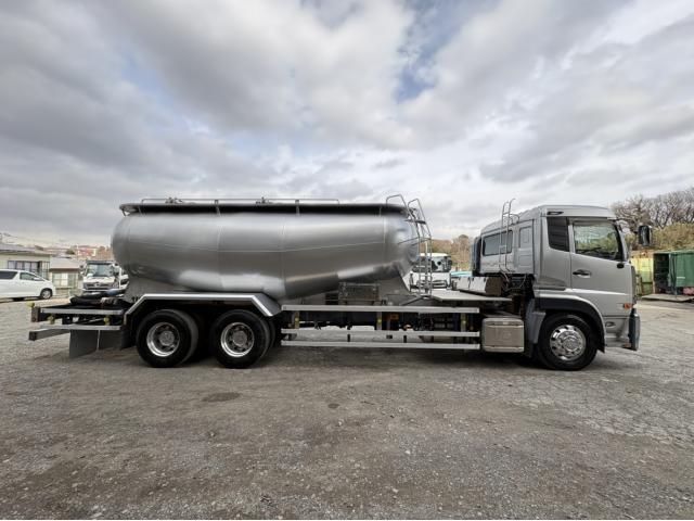 NISSAN DIESEL QUON 2014 Image 31