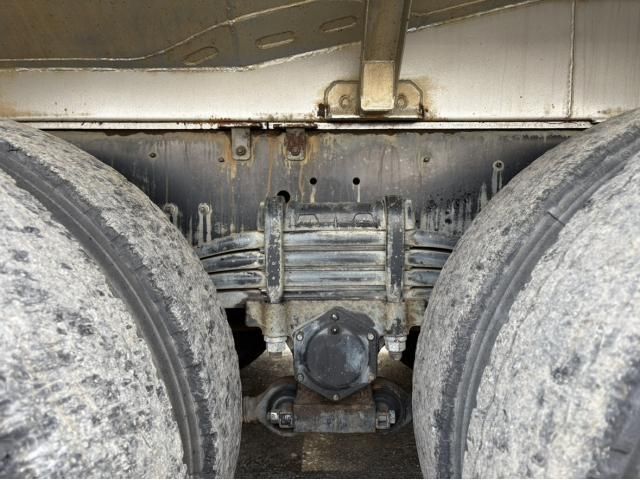 NISSAN DIESEL QUON 2014 Image 31