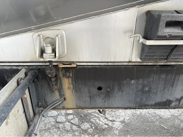 NISSAN DIESEL QUON 2014 Image 31