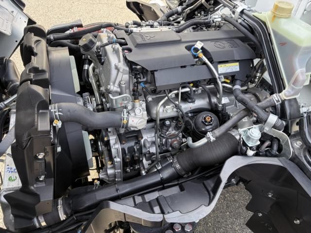 MITSUBISHI CANTER 2025 Image 31