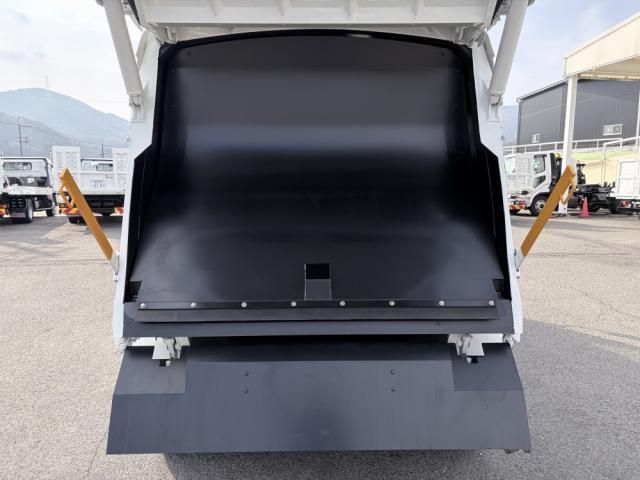 MITSUBISHI CANTER 2025 Image 31