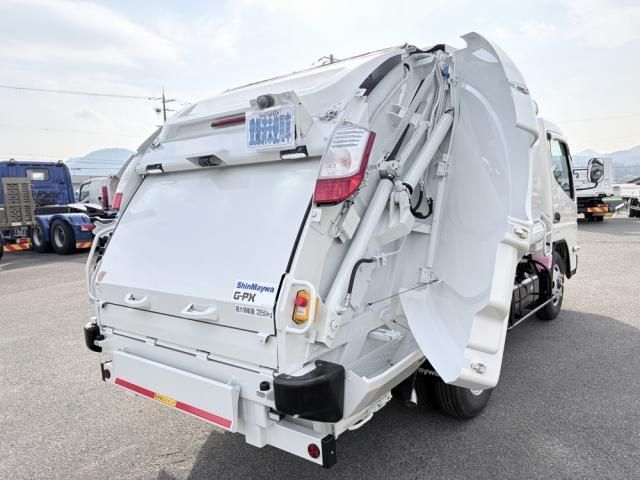 MITSUBISHI CANTER 2025 Image 31