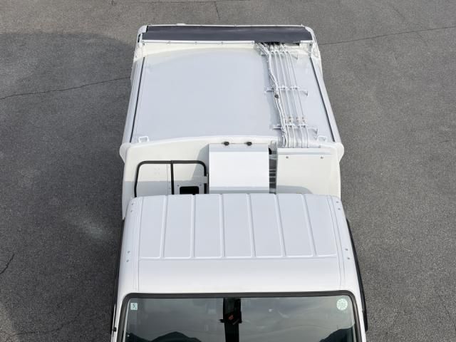 MITSUBISHI CANTER 2025 Image 31