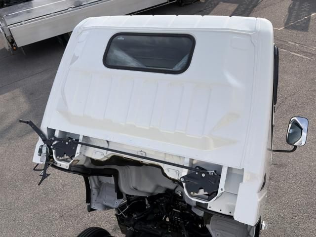 MITSUBISHI CANTER 2025 Image 31