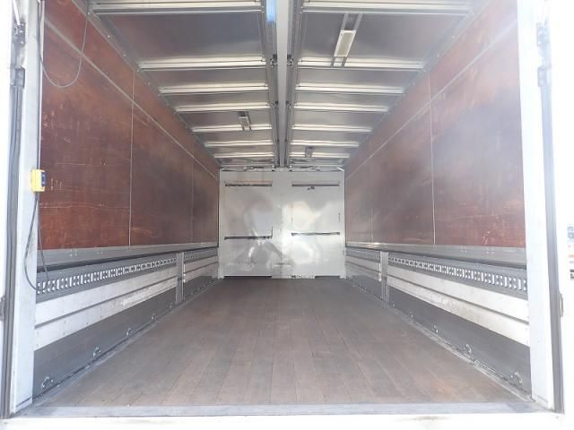 MITSUBISHI FUSOU FIGHTER 2016 Image 31