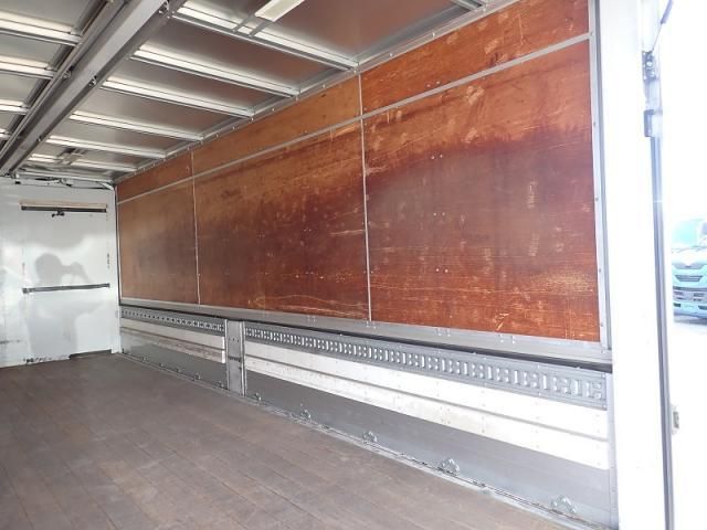 MITSUBISHI FUSOU FIGHTER 2016 Image 31