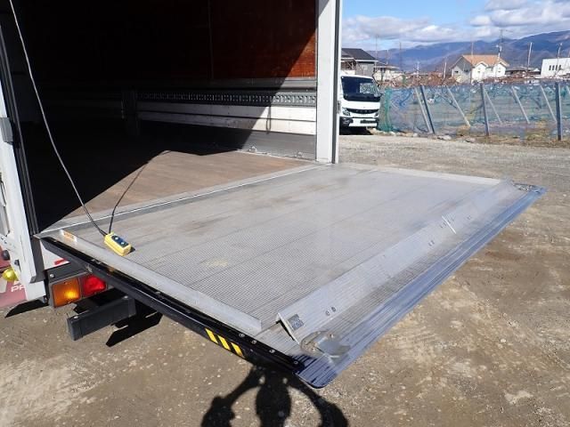 MITSUBISHI FUSOU FIGHTER 2016 Image 31