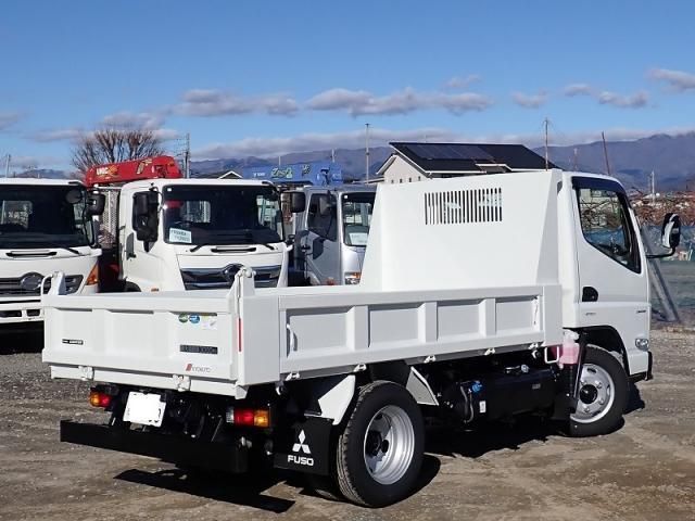 MITSUBISHI CANTER 2025 Image 31