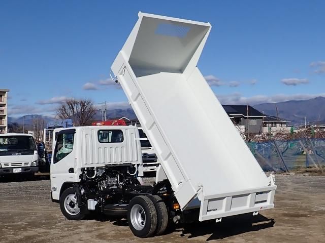 MITSUBISHI CANTER 2025 Image 31