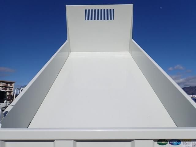 MITSUBISHI CANTER 2025 Image 31