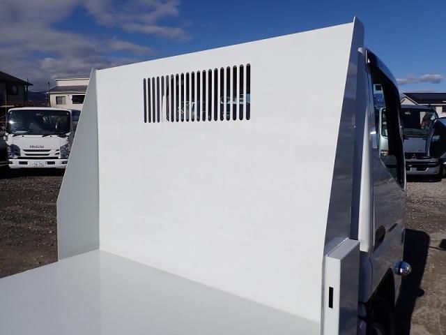 MITSUBISHI CANTER 2025 Image 31