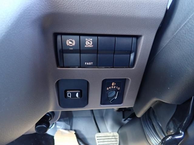 MITSUBISHI CANTER 2025 Image 31