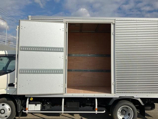 HINO DUTRO 2025 Image 31