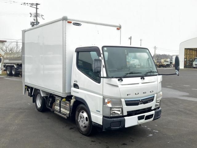 MITSUBISHI CANTER 2019 Image 31