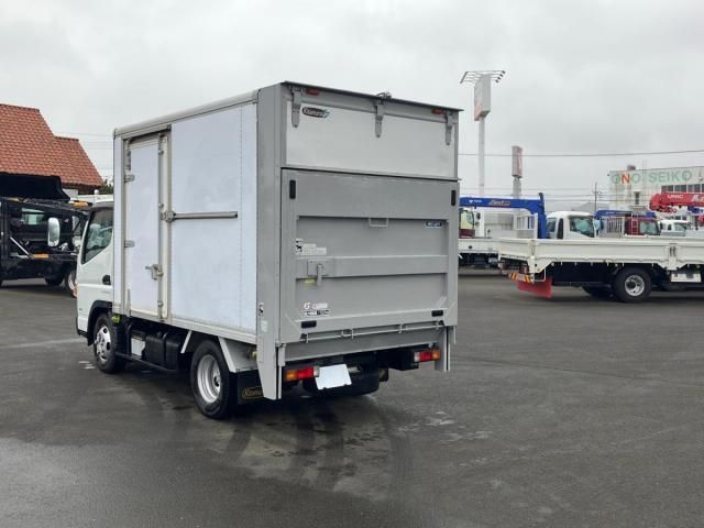 MITSUBISHI CANTER 2019 Image 31