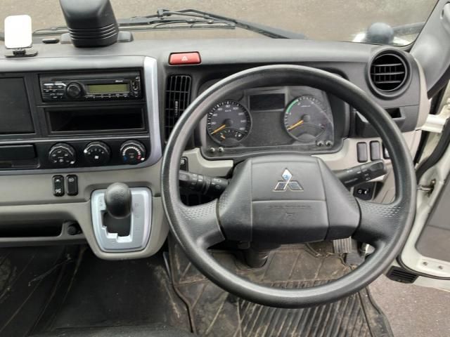 MITSUBISHI CANTER 2019 Image 31