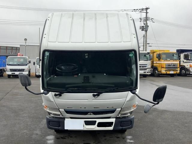 MITSUBISHI CANTER 2019 Image 31