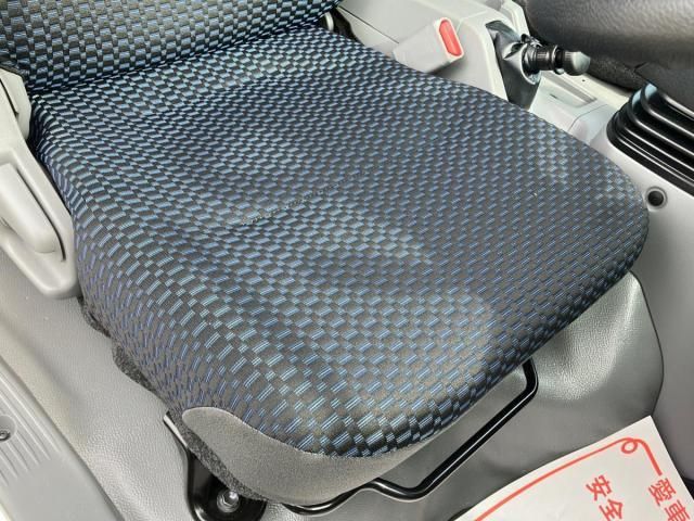 HINO DUTRO 2025 Image 31