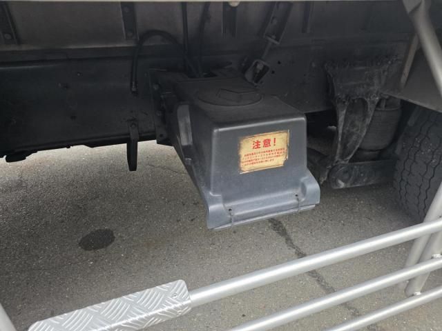 HINO PROFIA 2014 Image 31