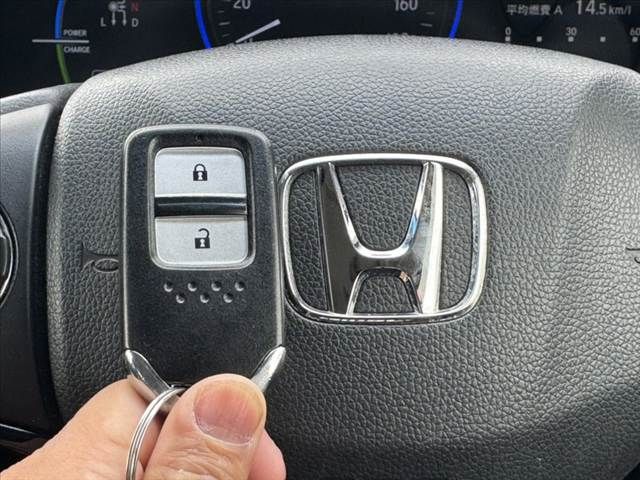 HONDA VEZEL HYBRID 2015 Image 31