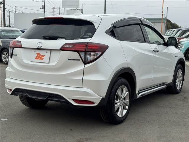 HONDA VEZEL HYBRID 2015 Image 31