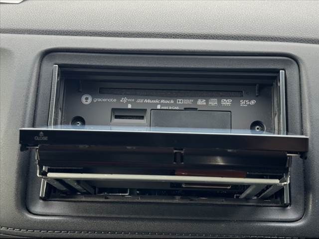 HONDA VEZEL HYBRID 2015 Image 31