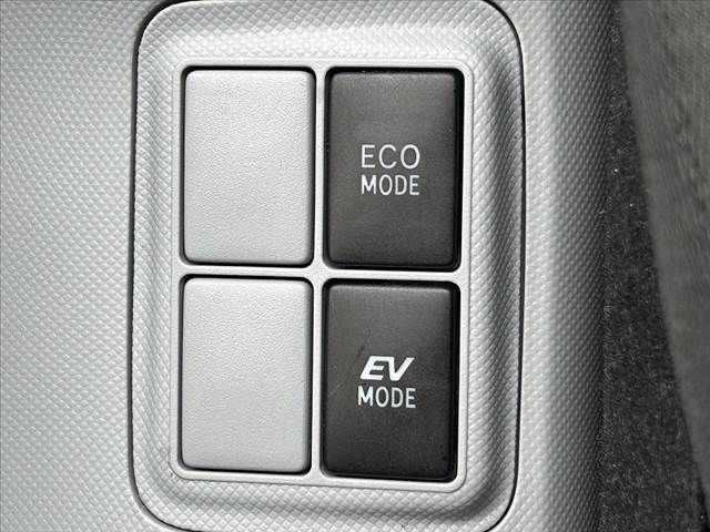 TOYOTA AQUA 2014 Image 31