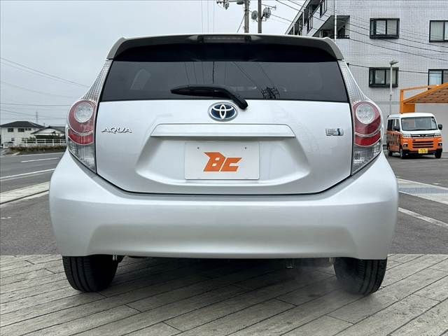 TOYOTA AQUA 2014 Image 31