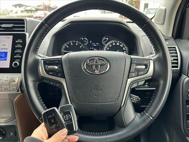 TOYOTA LANDCRUISER PRADO 2021 Image 31