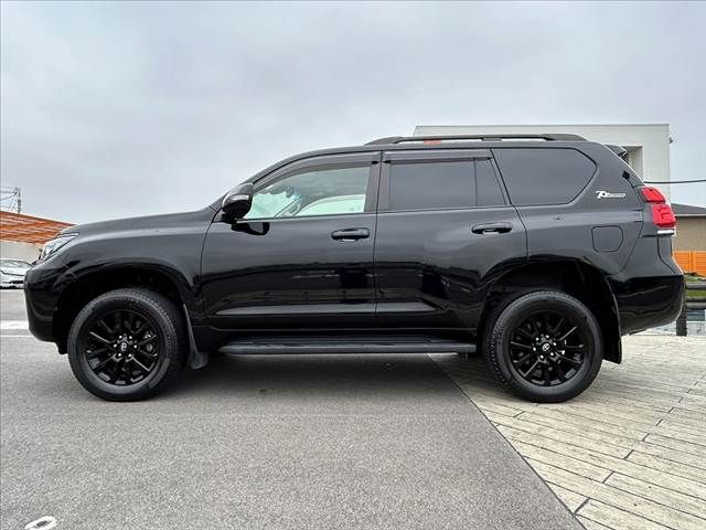 TOYOTA LANDCRUISER PRADO 2021 Image 31
