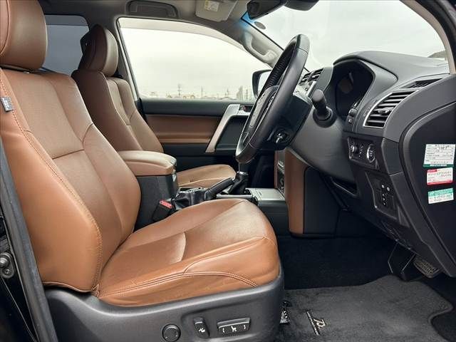 TOYOTA LANDCRUISER PRADO 2021 Image 31