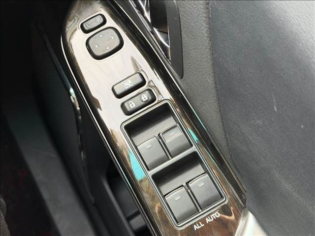 TOYOTA VELLFIRE 2012 Image 31