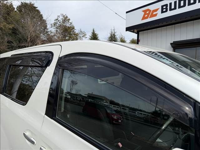 TOYOTA VELLFIRE 2012 Image 31