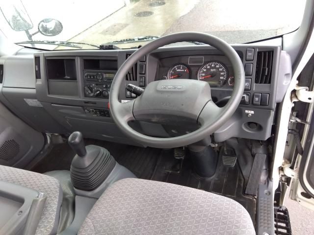 ISUZU ELF 2018 Image 31
