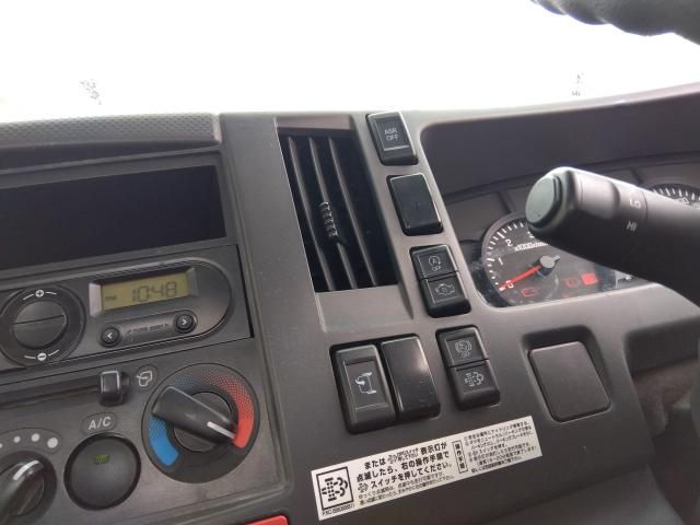 ISUZU ELF 2018 Image 31